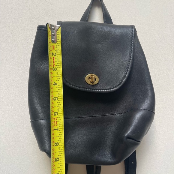 Vintage Leather Coach Mini Backpack drawstring bag with brass hardware circa ‘97 - Picture 3 of 11